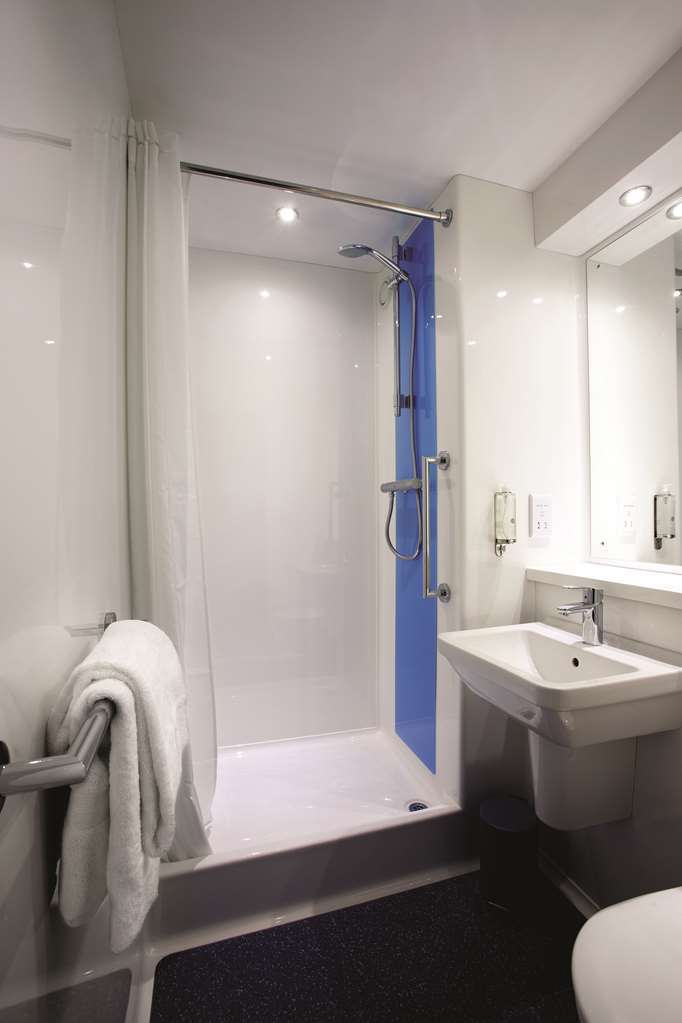 Travelodge Liverpool Stonedale Park Habitación foto